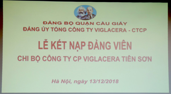 Tổng công ty Viglacera - CTCP tổ chức kết nạp 2 đồng chí Đảng viên mới thuộc Chi bộ Công ty cổ phần Viglacera Tiên Sơn.